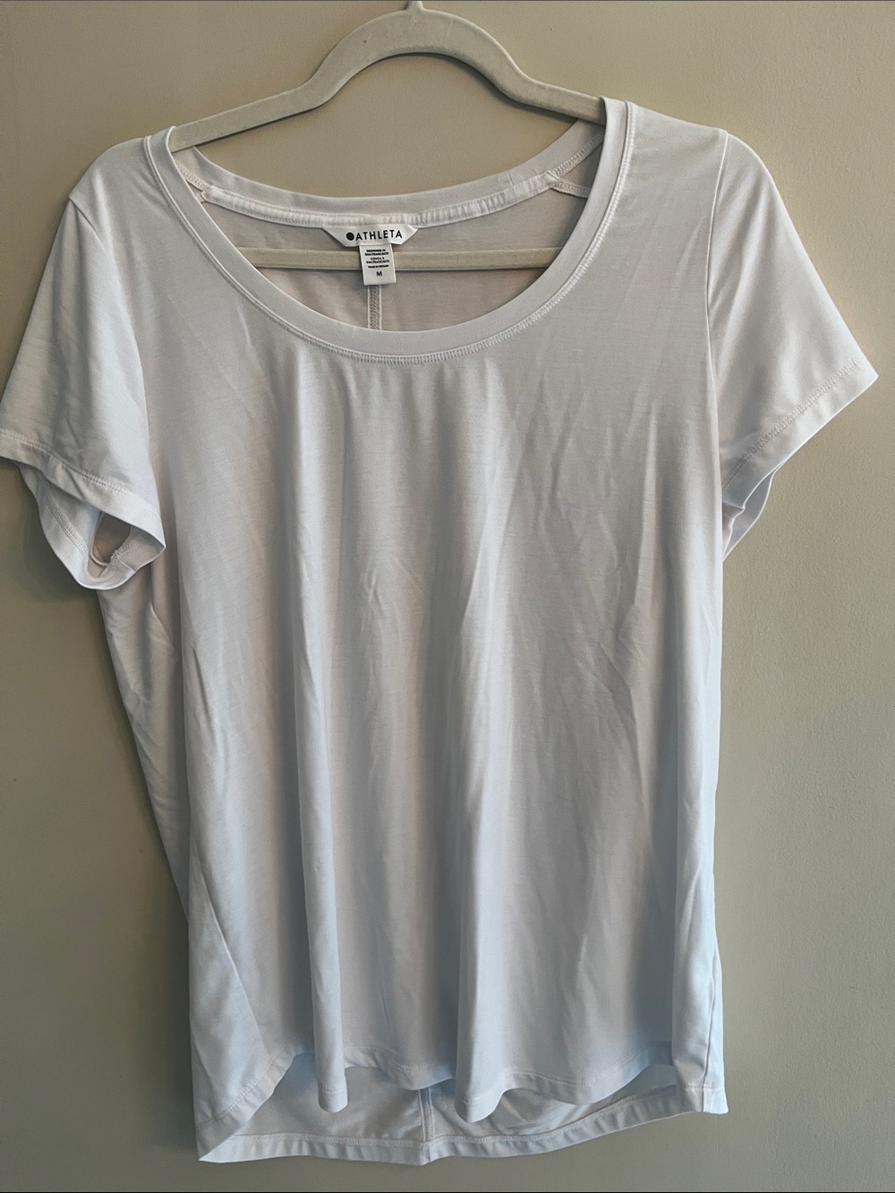 Athleta Light White Scoop-Neck Short Sleeve Tee
